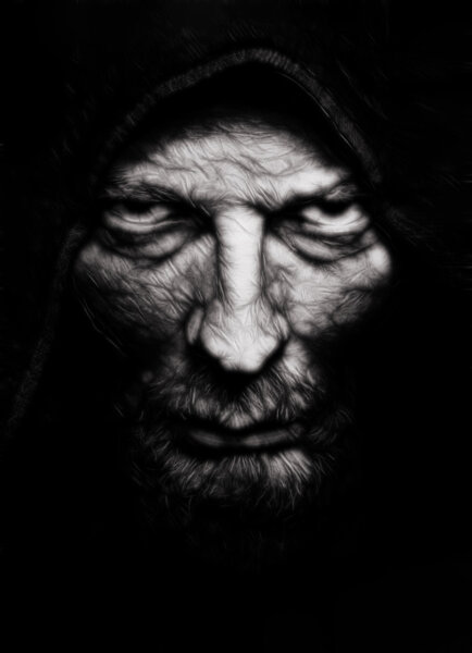 Ужасный злой морщинистый человек
