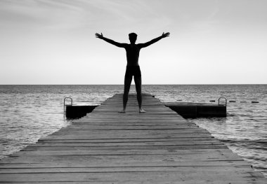 Özgür adam doğada hayattan zevk