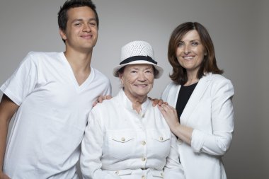 3 kuşaktır aile içinde beyaz bezler.