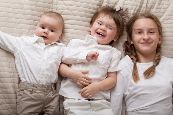 Cute happy siblings expressing happiness. — Stock Photo, Image