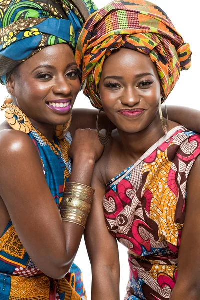 Dois modelos de moda Africano no fundo branco . — Fotografia de Stock