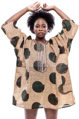 Afrikalı-Amerikalı manken.