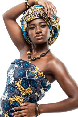 çekici genç Afrika moda modeli.