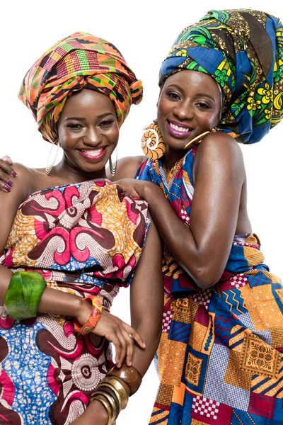 İki genç Afrika moda modelleri.