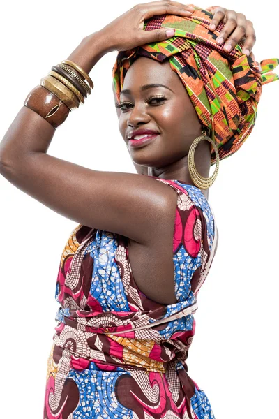 Atractiva joven modelo de moda africana . — Foto de Stock