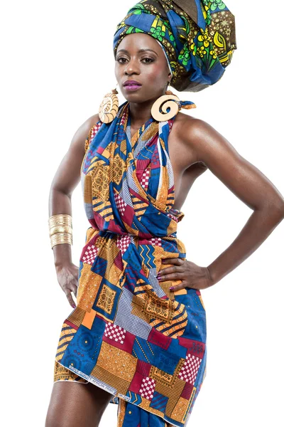 Modelo de moda Africano jovem atraente . — Fotografia de Stock