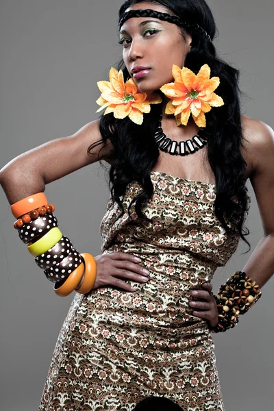 Modelo de moda afroamericana . — Foto de Stock