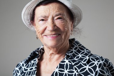 Güzel emekli mutlu kadın kıdemli.