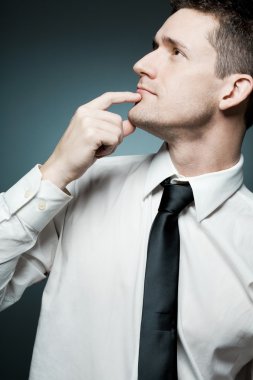 Kendine güvenen delikanlı bir problem çözme.