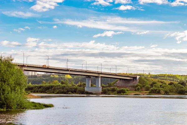 Bridge over vyatka — Stock Photo, Image