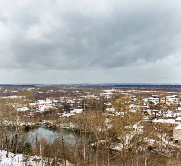 Vista Colina Para Arredores Uma Cidade Russa Dia Sombrio Inverno — Fotografia de Stock