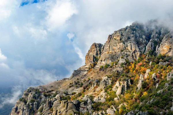 Пейзаж Долины Призраков Горах Крыма Осенний День — стоковое фото