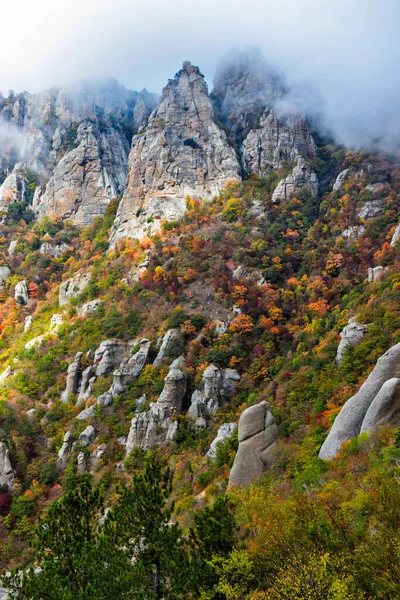 Paisagem Vale Fantasmas Nas Montanhas Crimeia Dia Outono — Fotografia de Stock