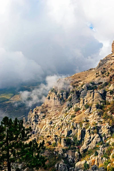 Paesaggio Della Valle Dei Fantasmi Nelle Montagne Crimea Giorno Autunno — Foto Stock