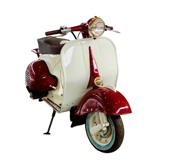 Scooter vintage bianco e rosso isolato su bianco — Foto Stock