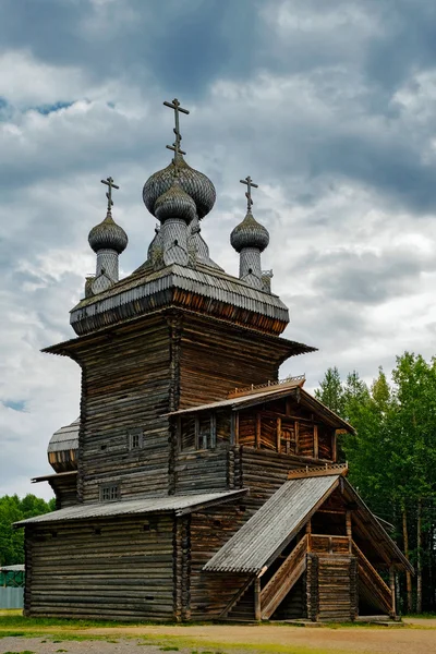 Деревянная церковь — стоковое фото