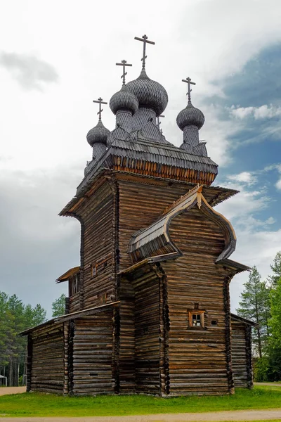 Träkyrka — Stockfoto