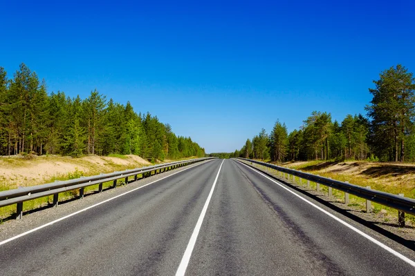 Empty highway — Stock Photo, Image