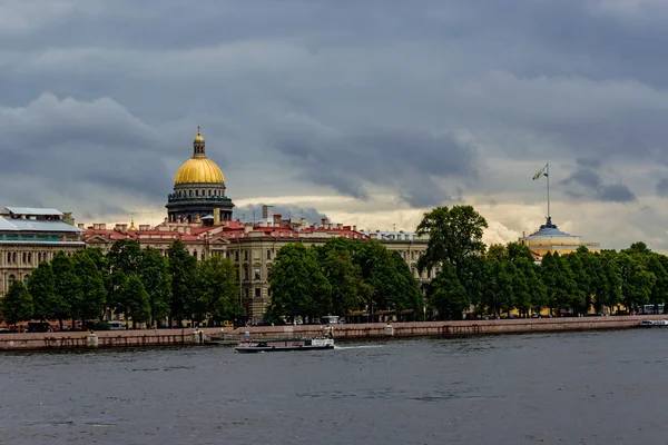 Neva Embankment — Stok fotoğraf