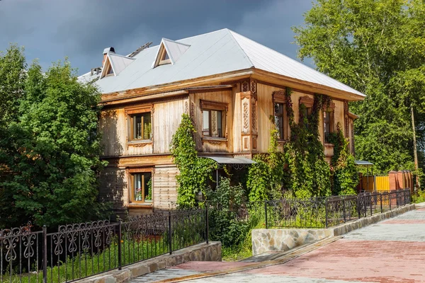 ロシアにある木造住宅 — ストック写真