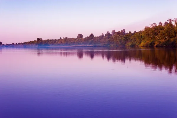 Fluss am Morgen — Stockfoto