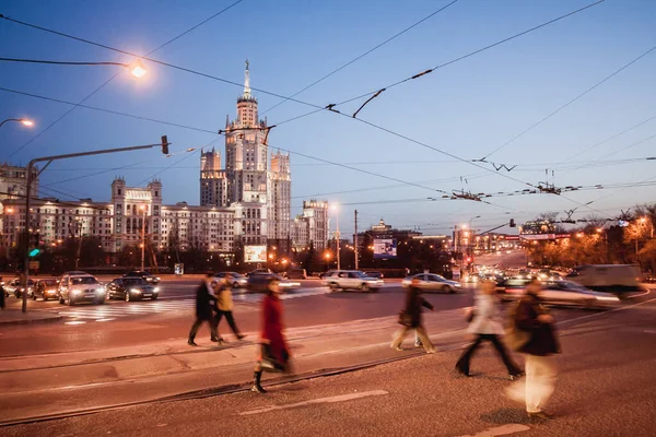 Crossroads in front of the Great Ustyinsky bridge — Stock Photo, Image