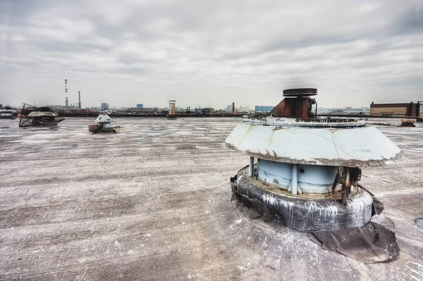 Området och byggnaderna i en stor fabrik i Moskva — Stockfoto