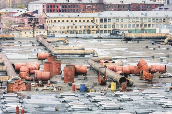 Området och byggnaderna i en stor fabrik i Moskva — Stockfoto