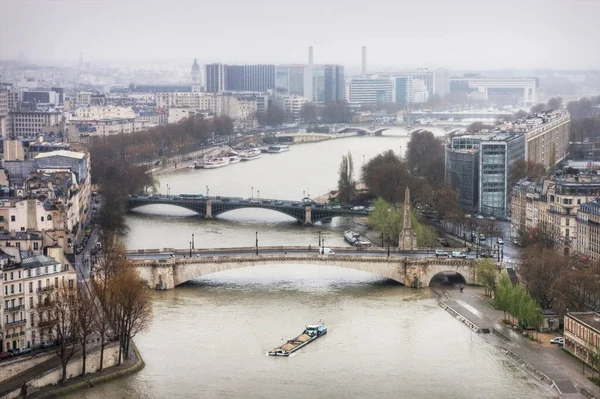 The River Seine and the spring Paris — Stock Photo, Image