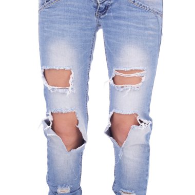 insan bacakları yırtık kot pantolon