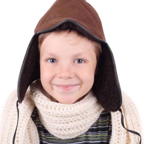 Niño usando gorra de invierno —  Fotos de Stock