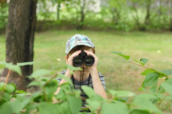 Lindo niño pequeño — Foto de Stock