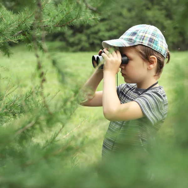 Söt liten pojke — Stockfoto