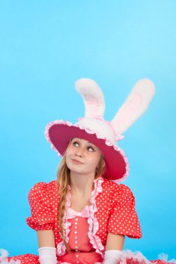 sevimli küçük tavşan