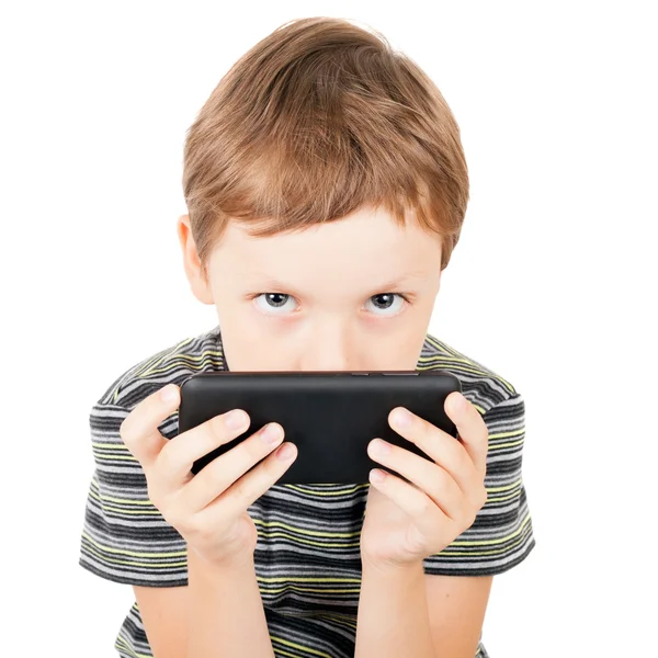 Мальчик, играющий с компьютером — стоковое фото
