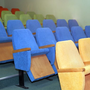 Satır koltukları, sinema