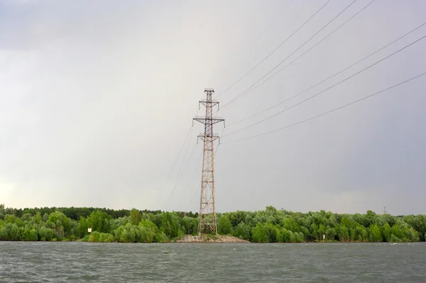 Elektriciteitsleiding — Stockfoto