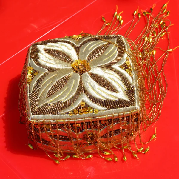 Κεντημένα χρυσή skullcap — Φωτογραφία Αρχείου