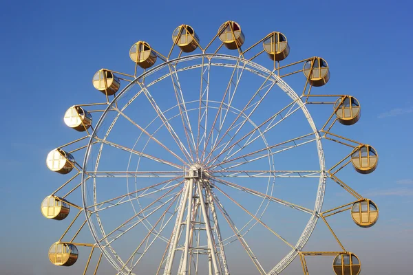 Ruota grande nel parco — Foto Stock