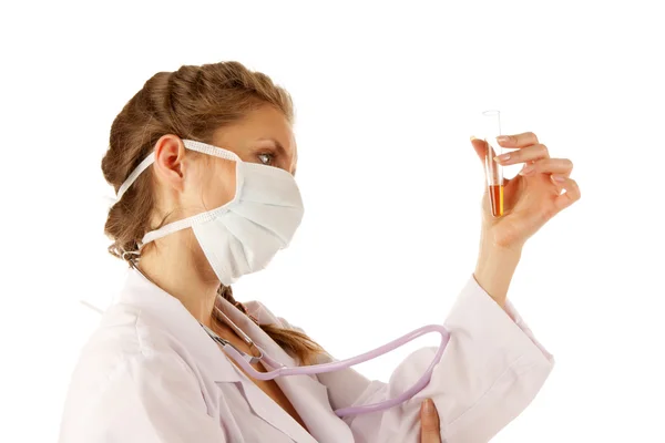 Kvinnliga läkare med tuben — Stockfoto