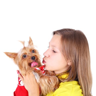 Onun sevimli küçük köpek öpüşme kız