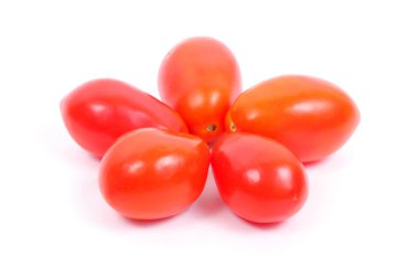 parlak kırmızı domates