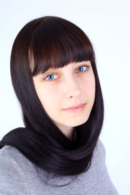 Pretty genç kız saç modeli ile