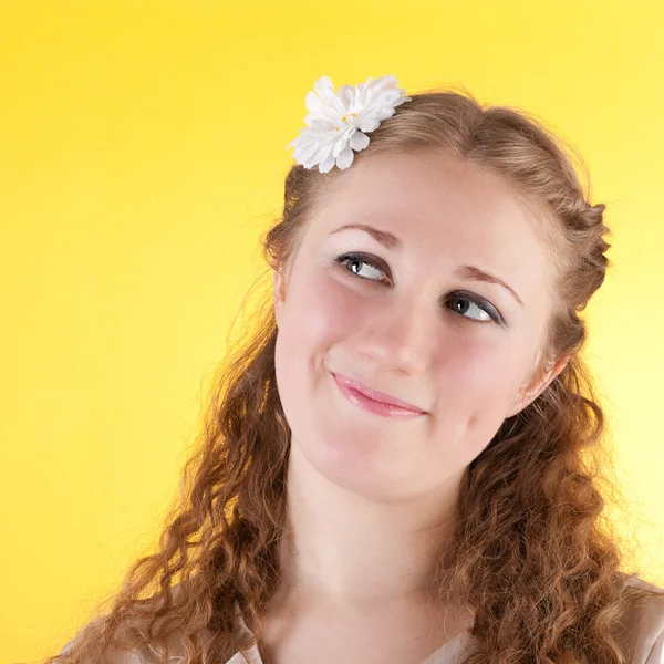 Jovem sorrindo menina de verão — Fotografia de Stock