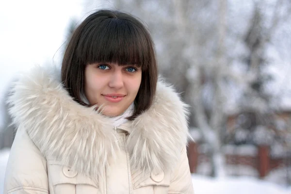 Muito jovem menina de inverno — Fotografia de Stock