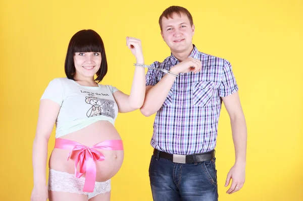 Man with his pregnant wife — Stock Photo, Image