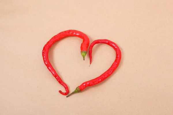 Chile pimientos en forma de corazón — Foto de Stock