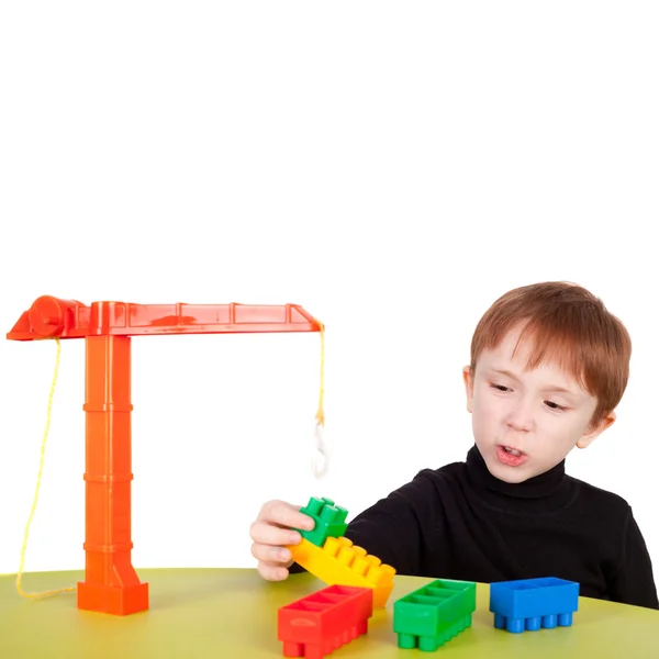 Schattige kleine jongen spelen — Stockfoto