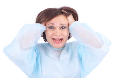 Tıp üniformalı kadın.