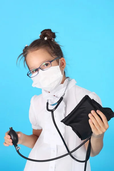 Menina brincando de médico — Fotografia de Stock